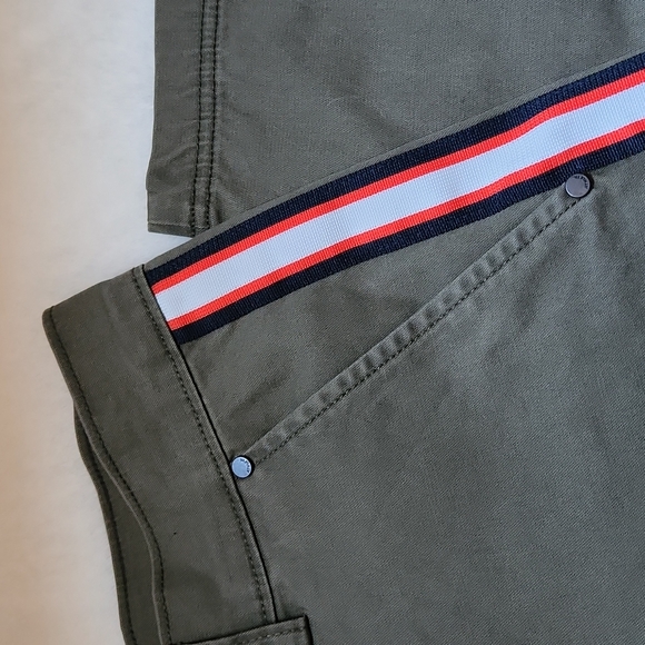 Athleta Summit Cargo Pants Size 2 - Picture 8 of 14